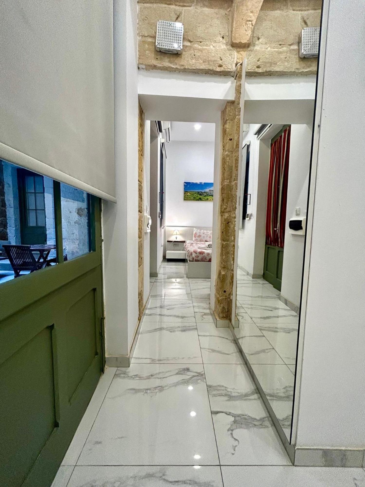 Tritoni Harbour Suites - Valletta Exterior foto